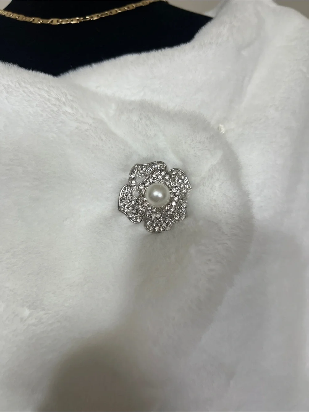 MSK White Faux Fur Wrap with Rhinestone Brooch